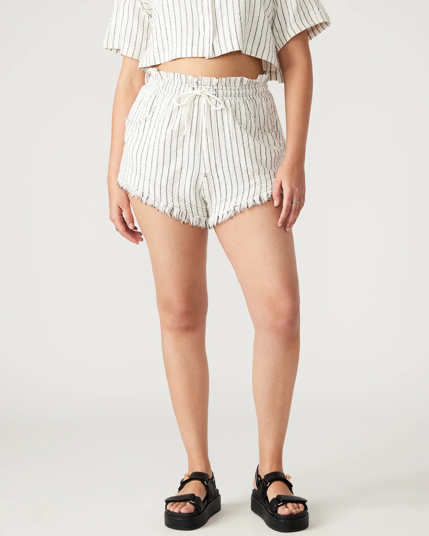 Mari Cream Shorts
